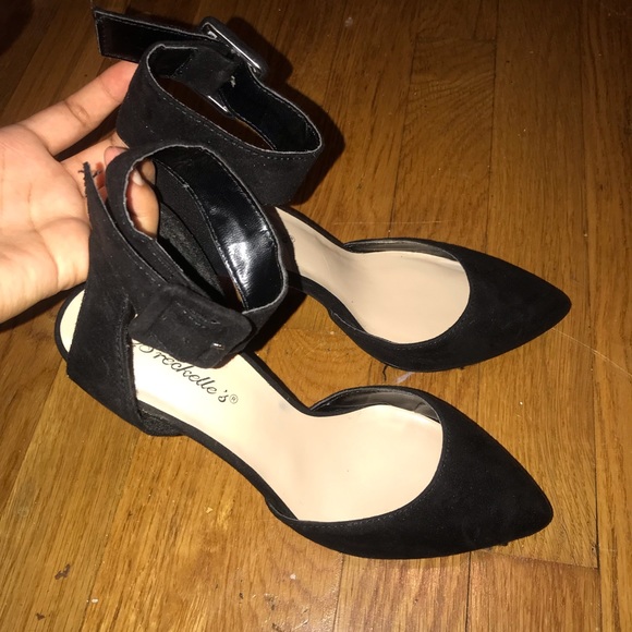 Heels - Picture 7 of 7